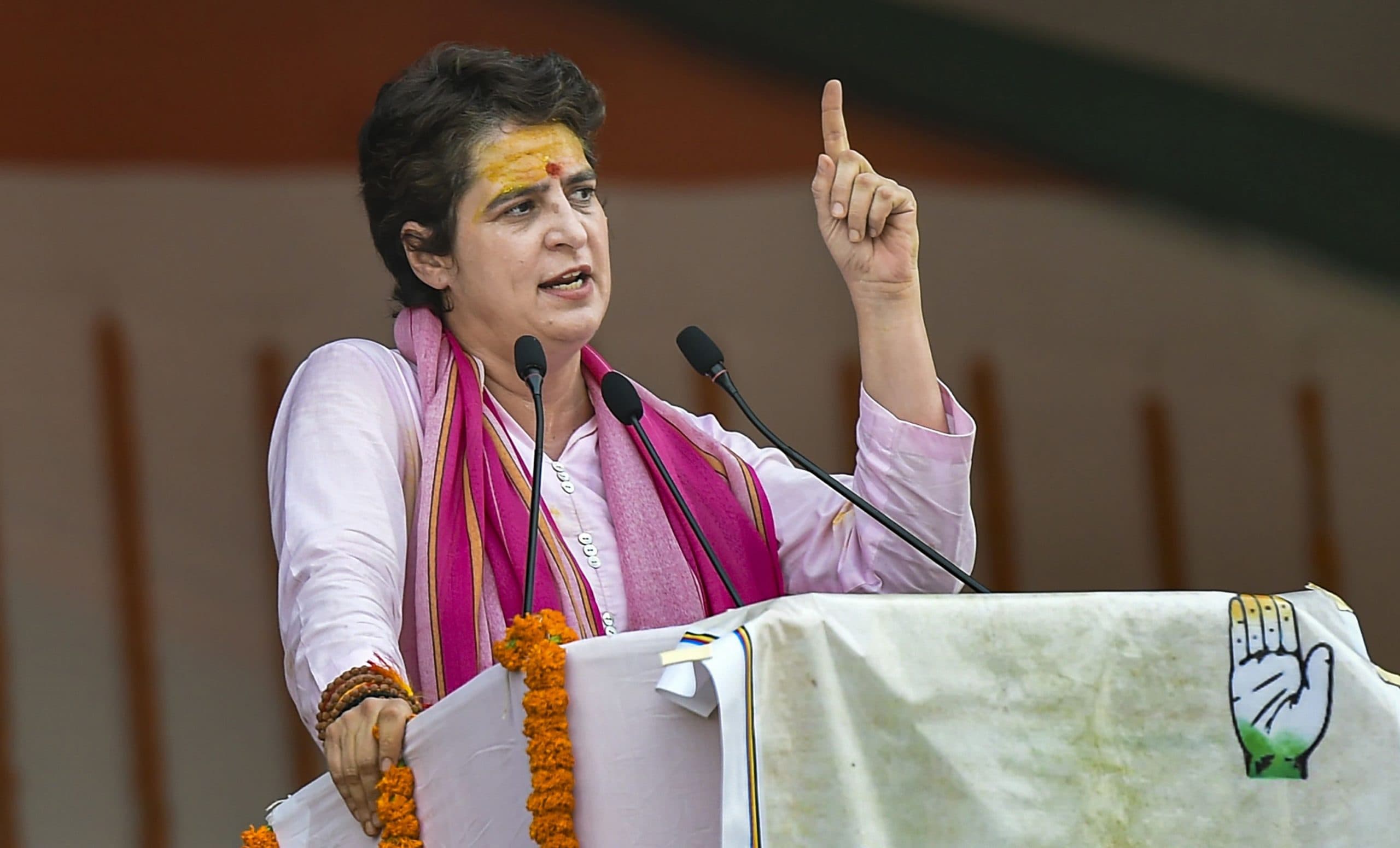 Unnao Case: उन्नाव कांड में कांग्रेस का कड़ा रूख, मृतिका की मां से प्रियंका ने किया ये बड़ा वादा