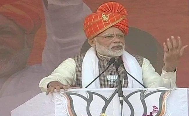 गरजे मोदी, एक चायवाले की हिम्मत से नेशनल हेराल्ड मामले में ईमानदारी की जीत हुई