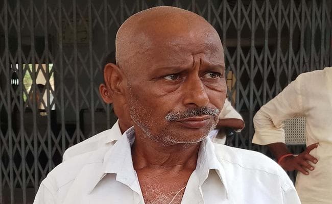 शिक्षक ने नाबालिग छात्रा के साथ की अश्लील हरकत, तंग आकर छात्रा ने चोरी छिपे बान ली वीडियो, फिर...