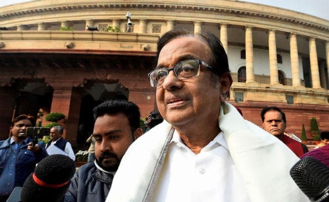 अर्थव्यवस्था पर PM की चुप्पी हैरान करने वाली, आर्थिक सुस्ती पर सरकार अंधेरे में : चिदंबरम