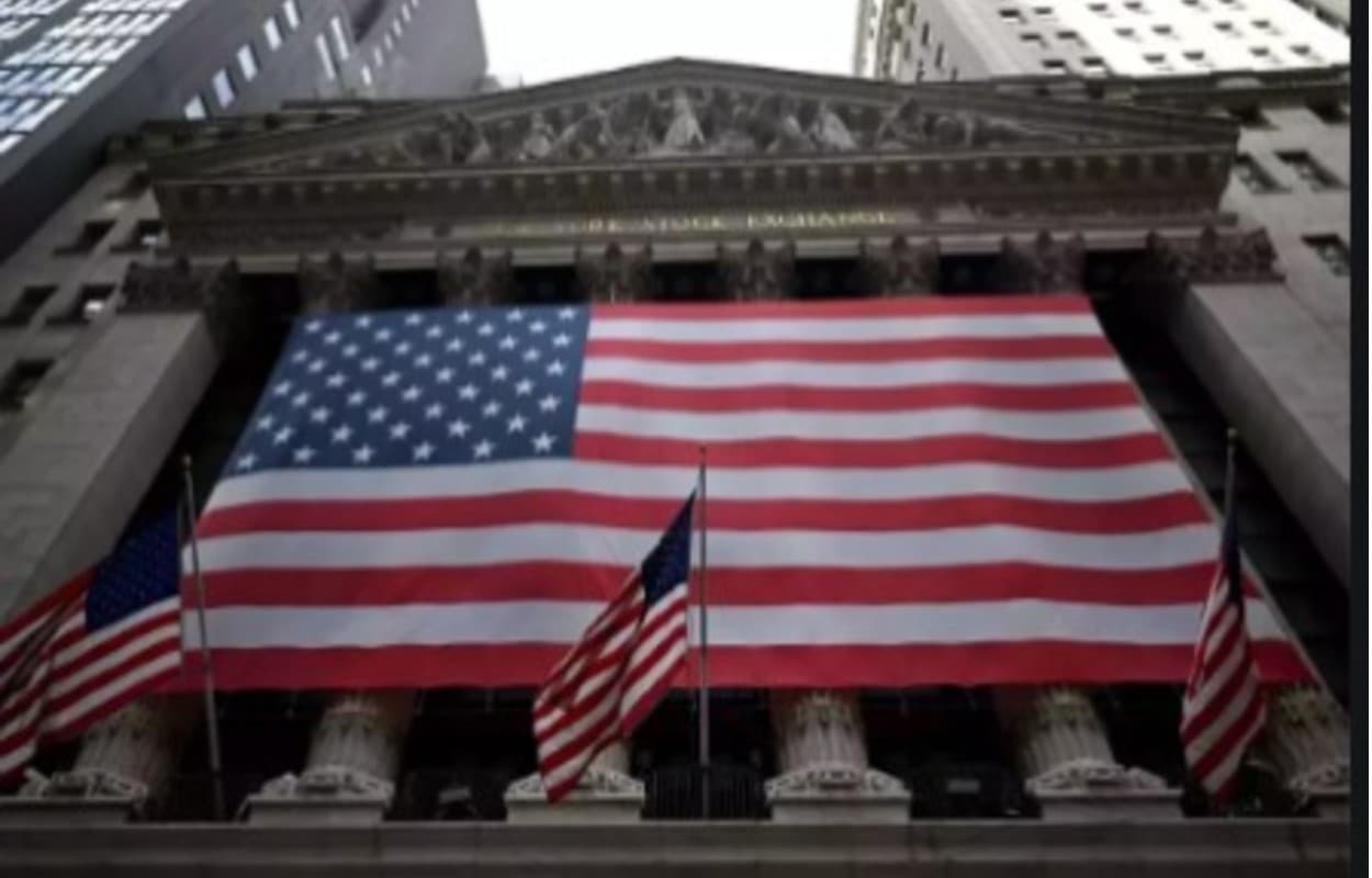 कोरोना वायरस की वजह से आर्थिक मंदी की ओर अग्रसर अमेरिका