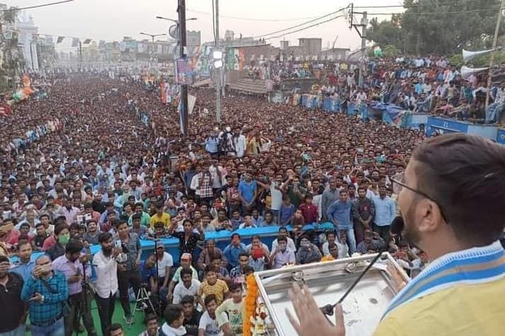 TMC के ‘खेला होबे’ का जलवा, देवांशु भट्टाचार्य ने गाने से हाथरस, महंगाई पर BJP और पीएम मोदी को ‘धो डाला’...