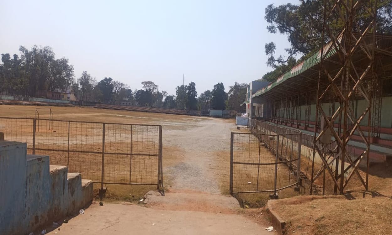 गुमला के परमवीर अलबर्ट एक्का स्टेडियम में ही होगा रावण दहन, प्रशासन ने दी अनुमति
