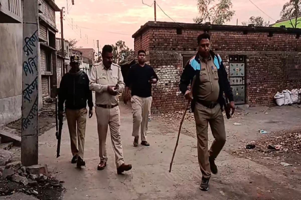 मुर्शिदाबाद में दो पक्षों के बीच हुई जमकर गोलीबारी, एक की मौत, पुलिस ने 4 को किया गिरफ्तार