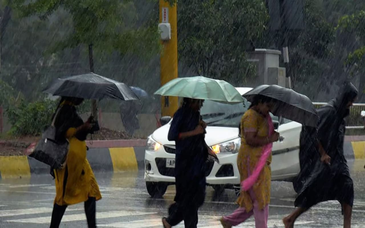 Weather Forecast: यहां होगी भारी बारिश, जानें यूपी-बिहार सहित अन्य राज्यों के मौसम का हाल