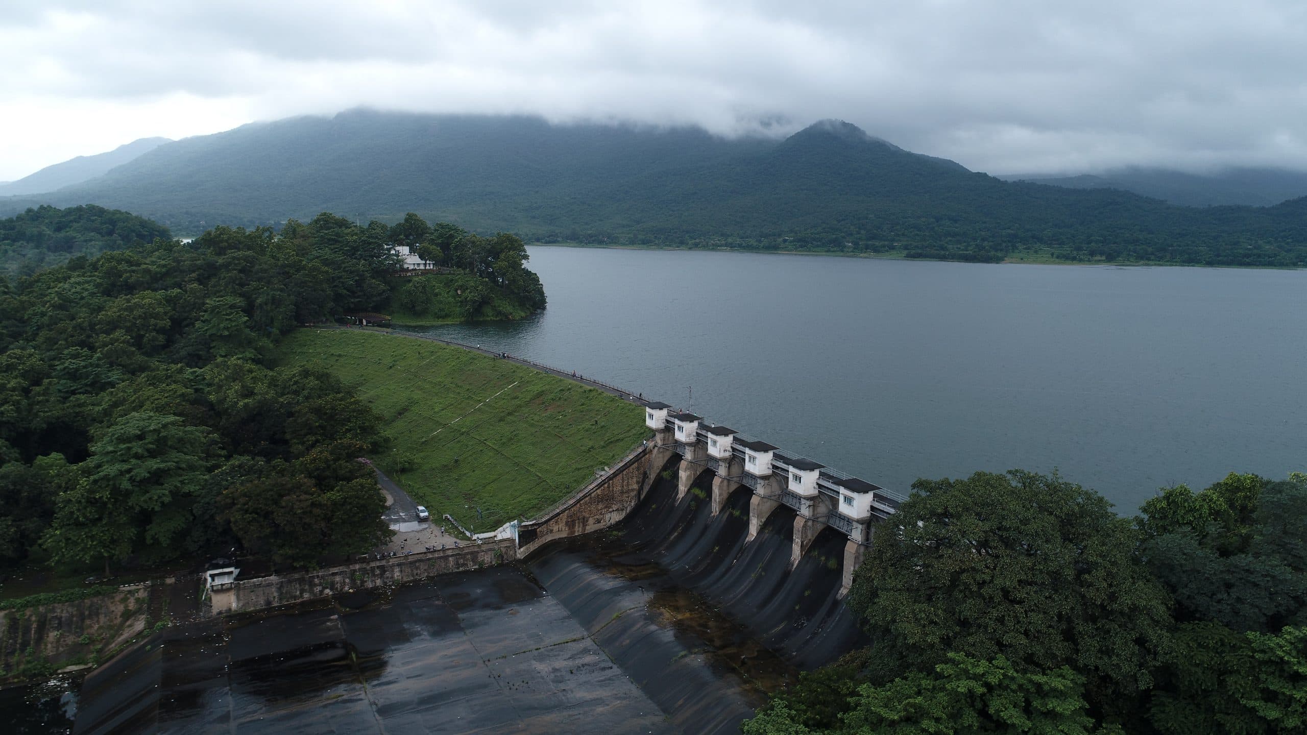 East Singhbhum News : बीडीओ का आदेश बेअसर, मनमानी कर रहे रोजगार सेवक