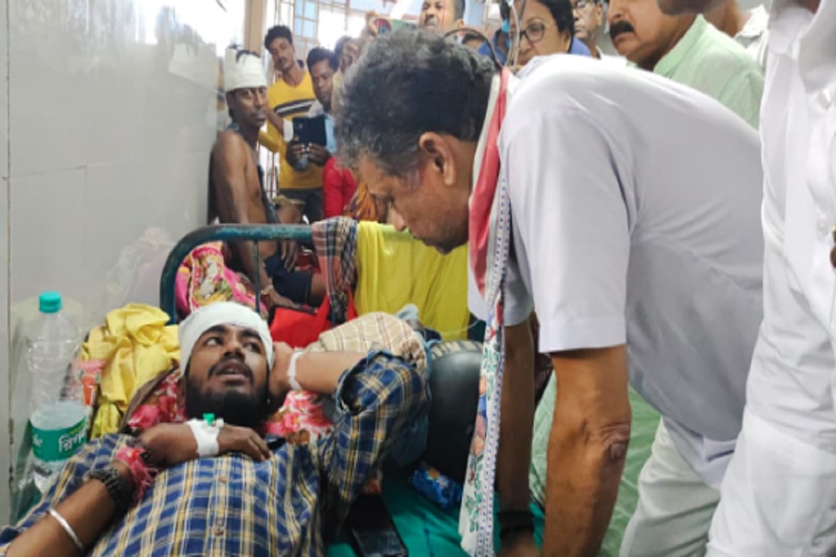 पश्चिम बंगाल में तृणमूल कांग्रेस के दो गुट आपस में भिड़े, बीच बचाव करने पहुंचे TMC प्रत्याशी कीर्ति आजाद हुए चोटिल