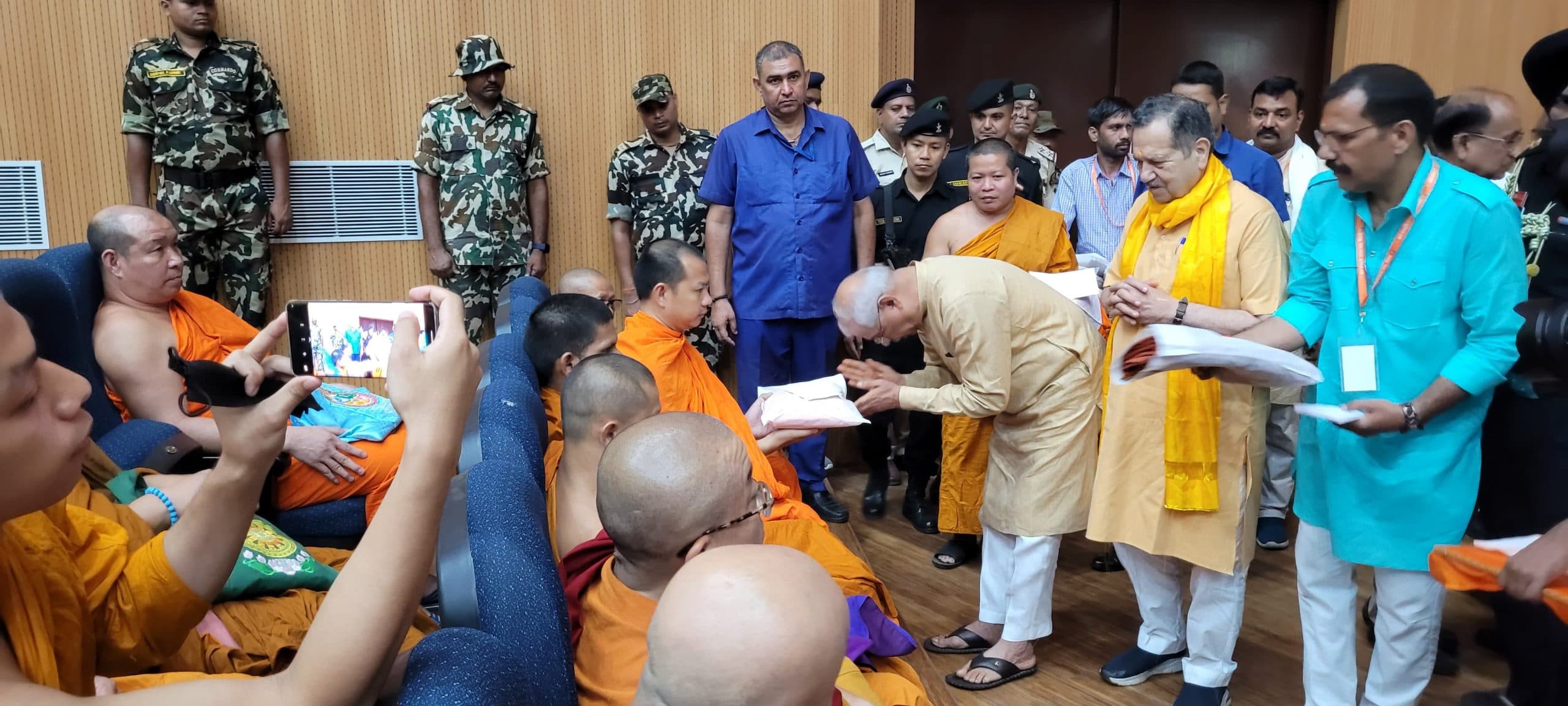 धर्म संस्कृति संगम: भारत की भूमि ने कभी युद्ध का विचार नहीं दिया  