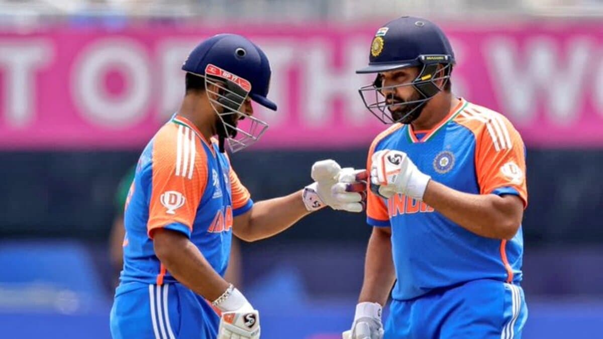 रोहित की तुलना सचिन के अलावा किसी और से करना उनका अपमान, फैन ने दिया नसीहत