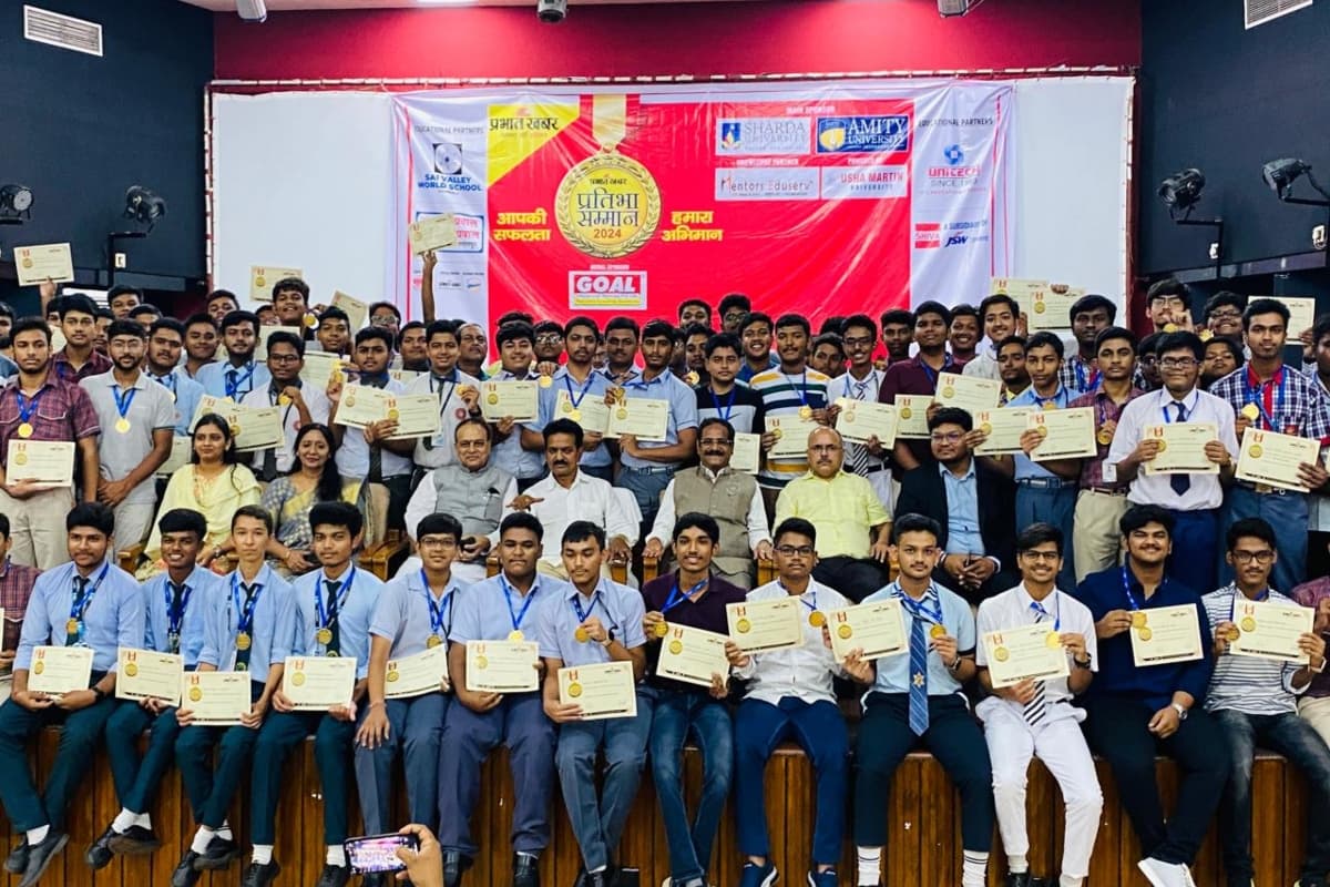 प्रभात खबर प्रतिभा सम्मान समारोह : ओडिशा में 10वीं और 12 वीं के 480 मेधावी विद्यार्थियों को किया गया सम्मानित