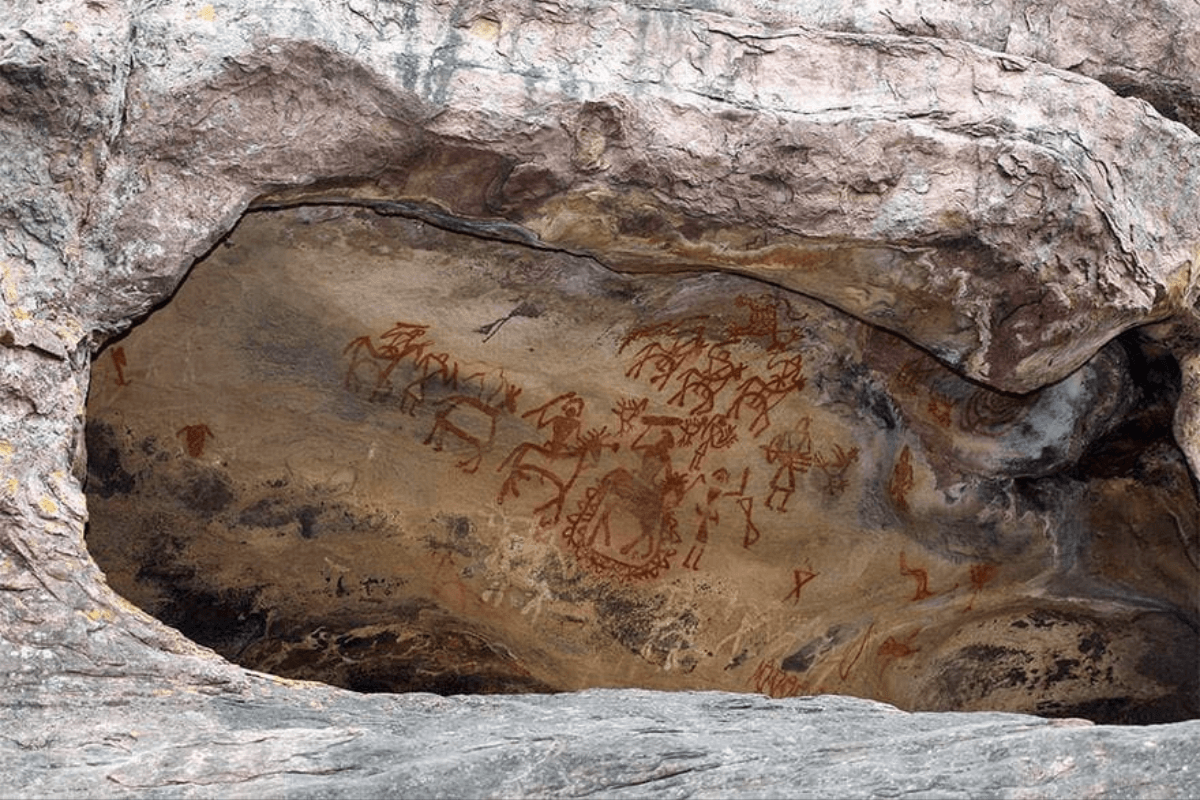 Bhimbetka Rock Paintings:-मध्य प्रदेश में स्थित है 10,000 साल पुरानी आर्ट गैलरी