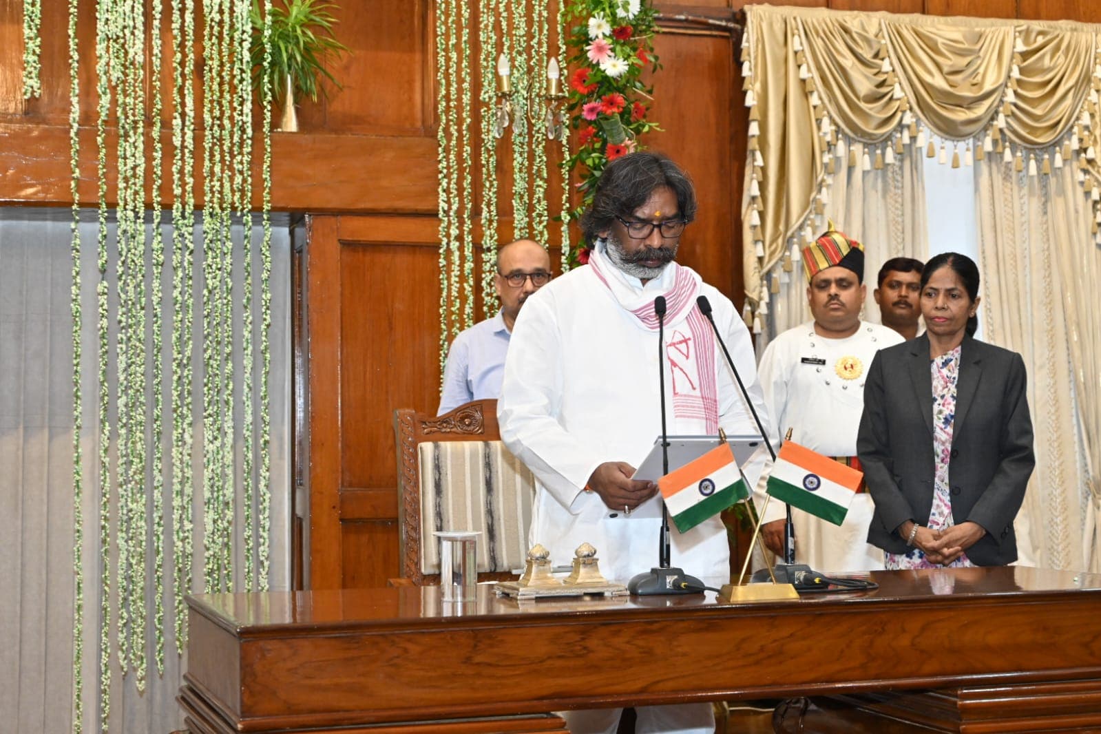 Jharkhand : हेमंत सोरेन की बेल से लेकर सत्ता में बदलाव तक, समझिए कैसे बदले राजनीतिक हालात