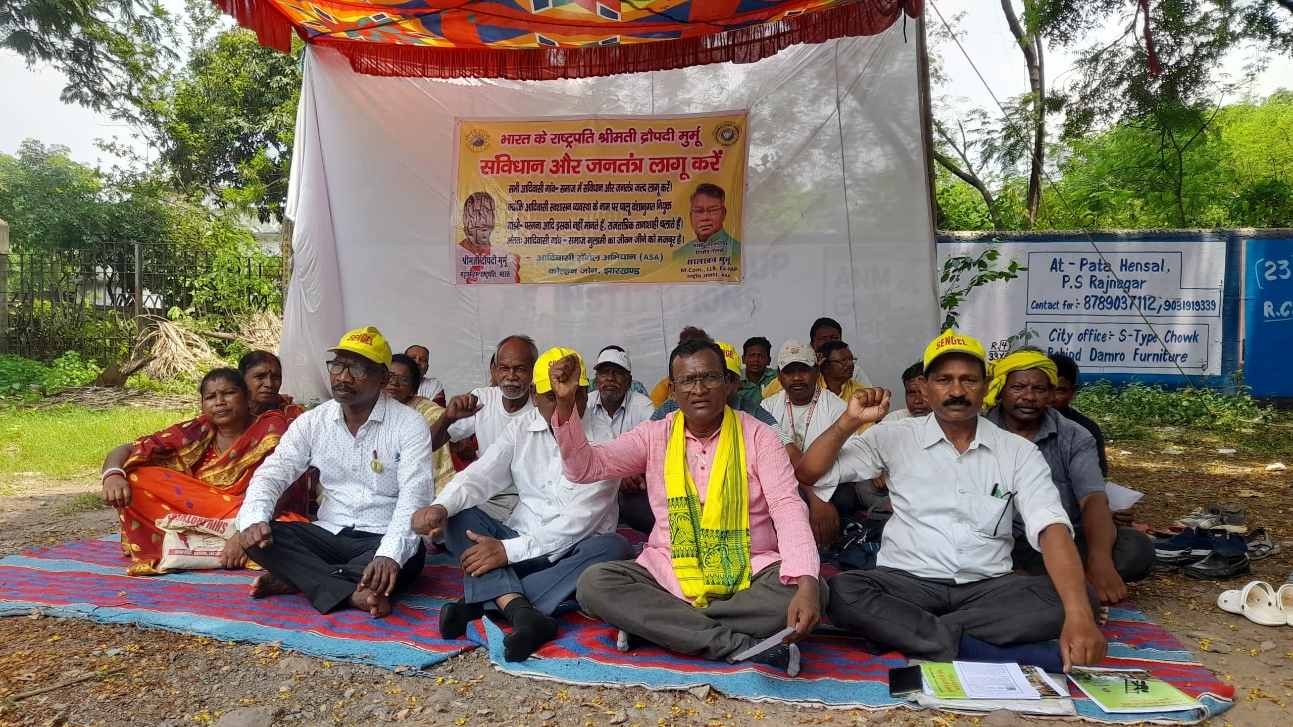 संविधान व जनतंत्र को नहीं मानते वंशानुगत माझी व परगना बाबा, पढ़ा-लिखा व योग्य व्यक्ति को जिम्मेदारी देने की है जरूरत