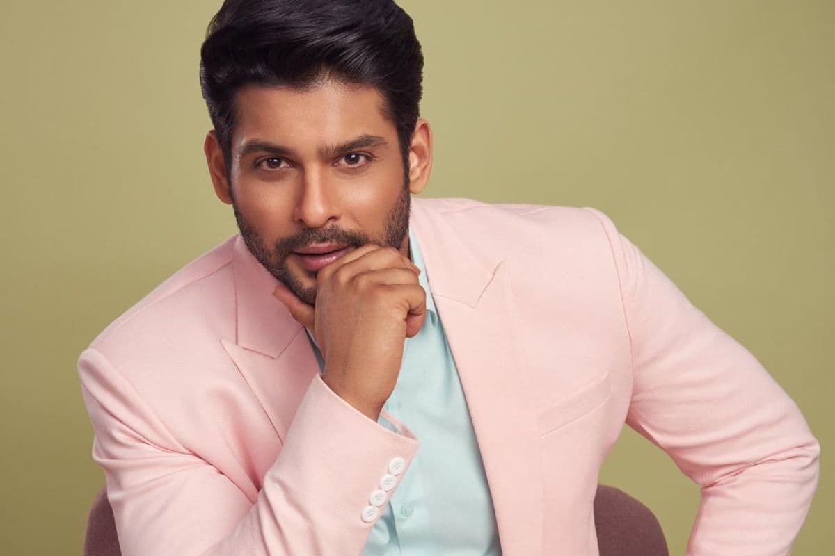 Sidharth Shukla Death Anniversary: एक्टर नहीं इंटीरियर डिजाइनर बनना चाहते थे सिद्धार्थ, करण जौहर की इस फिल्म से किया था बॉलीवुड डेब्यू