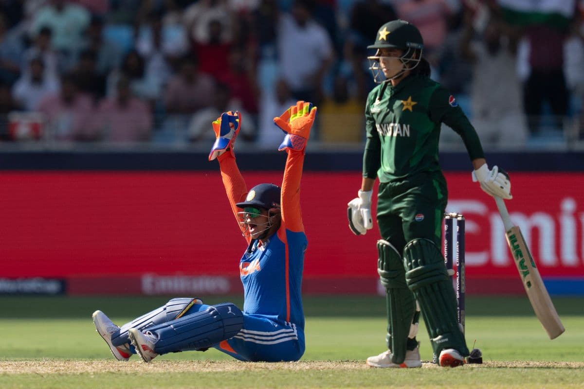 ICC Womens T20 World Cup: भारत ने पाकिस्तान को 6 विकेट से रौंदा, गेंदबाजों के बाद बल्लेबाजों का जलवा