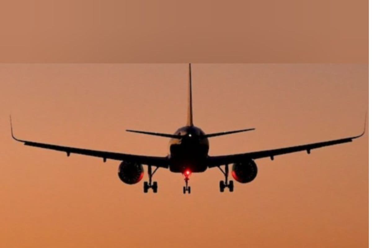 Fake Bomb Threat: विमानन कंपनियों को धमकी देने का मामला, मोदी सरकार का सोशल मीडिया को सख्त निर्देश