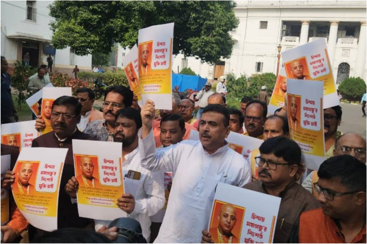 West Bengal : चिन्मय प्रभु की गिरफ्तारी पर गरजे शुभेंदु अधिकरी, पेट्रापोल को ठप करने की चेतावनी