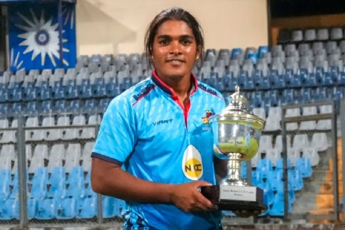 WPL Auction 2025: कौन हैं सिमरन शेख, जिनके लिए गुजरात ने खर्च किए 1.9 करोड़