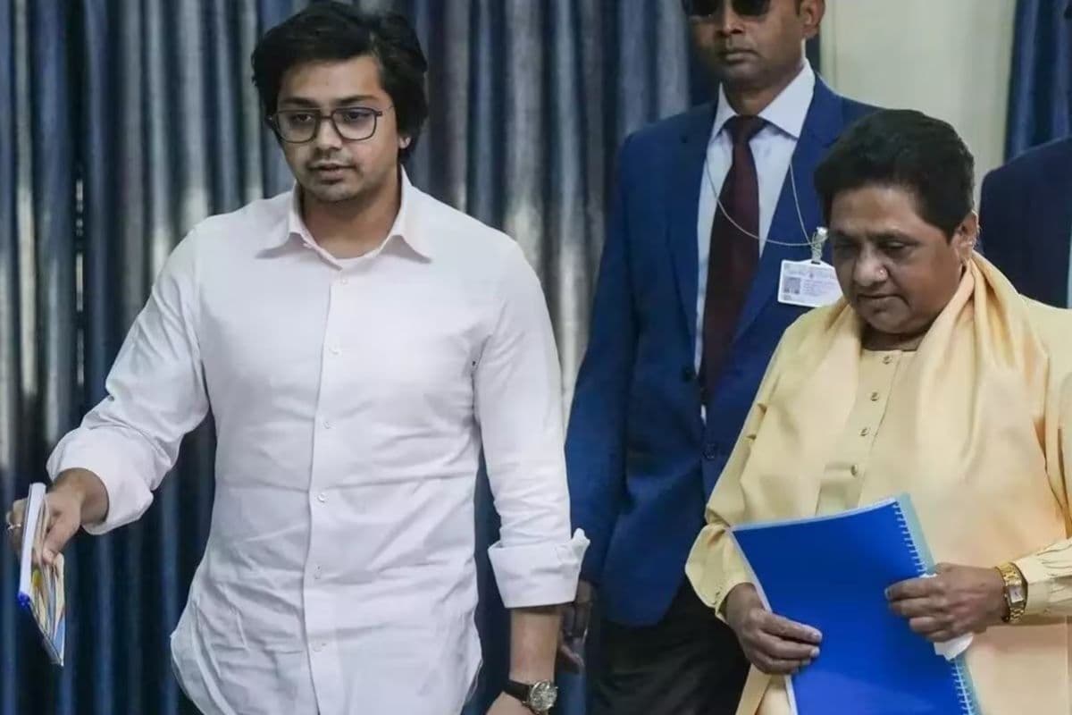 भतीजे पर पिघला बुआ का दिल, यूपी चुनाव से पहले हुआ खेला