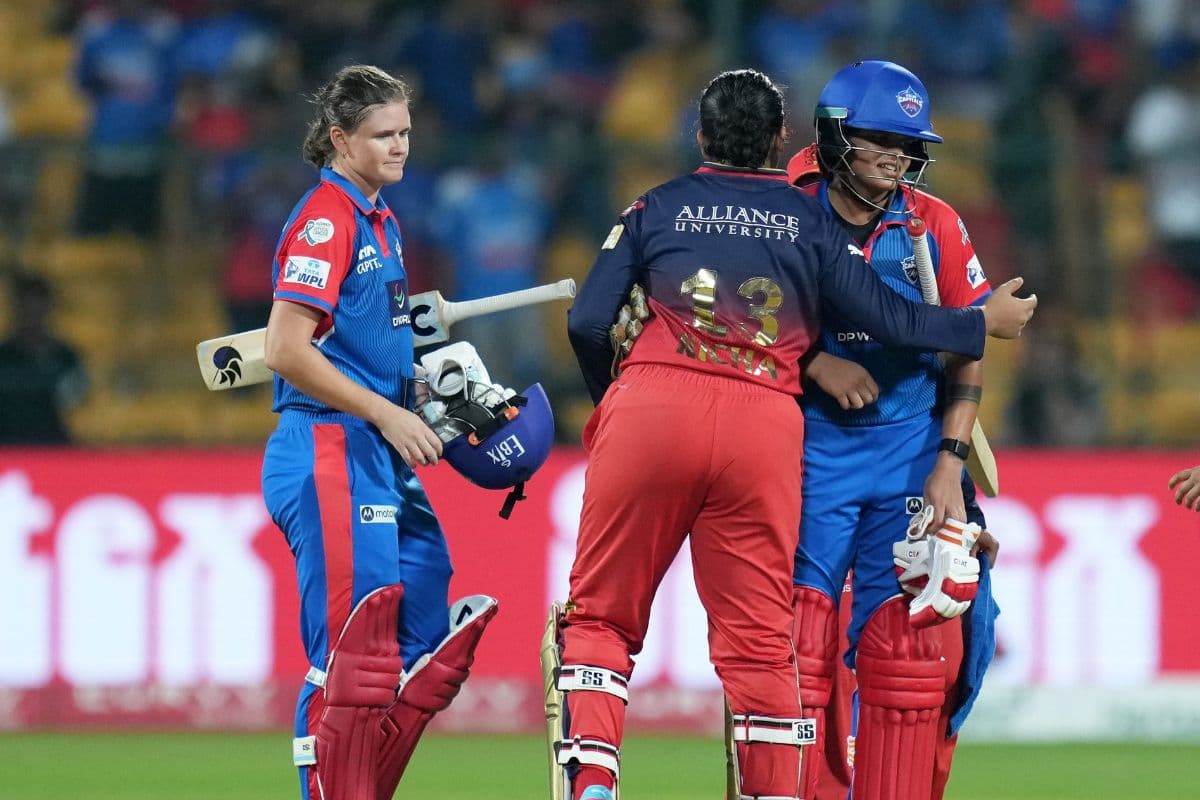 WPL 2025: शैफाली वर्मा की तूफानी पारी, दिल्ली कैपिटल्स ने बेंगलुरु को 9 विकेट से हराया
