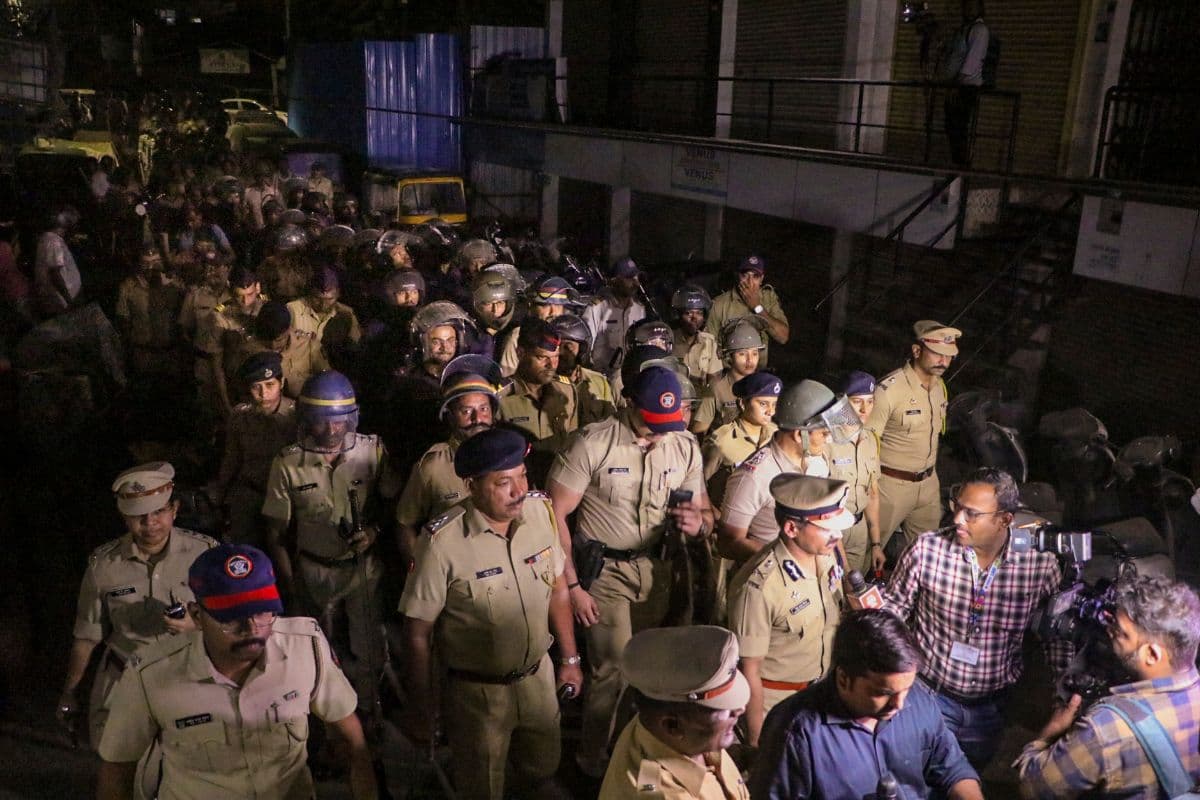 Nagpur Violence: अफवाह या साजिश, कैसे सुलगा नागपुर? सोशल मीडिया पर पुलिस की कड़ी नजर