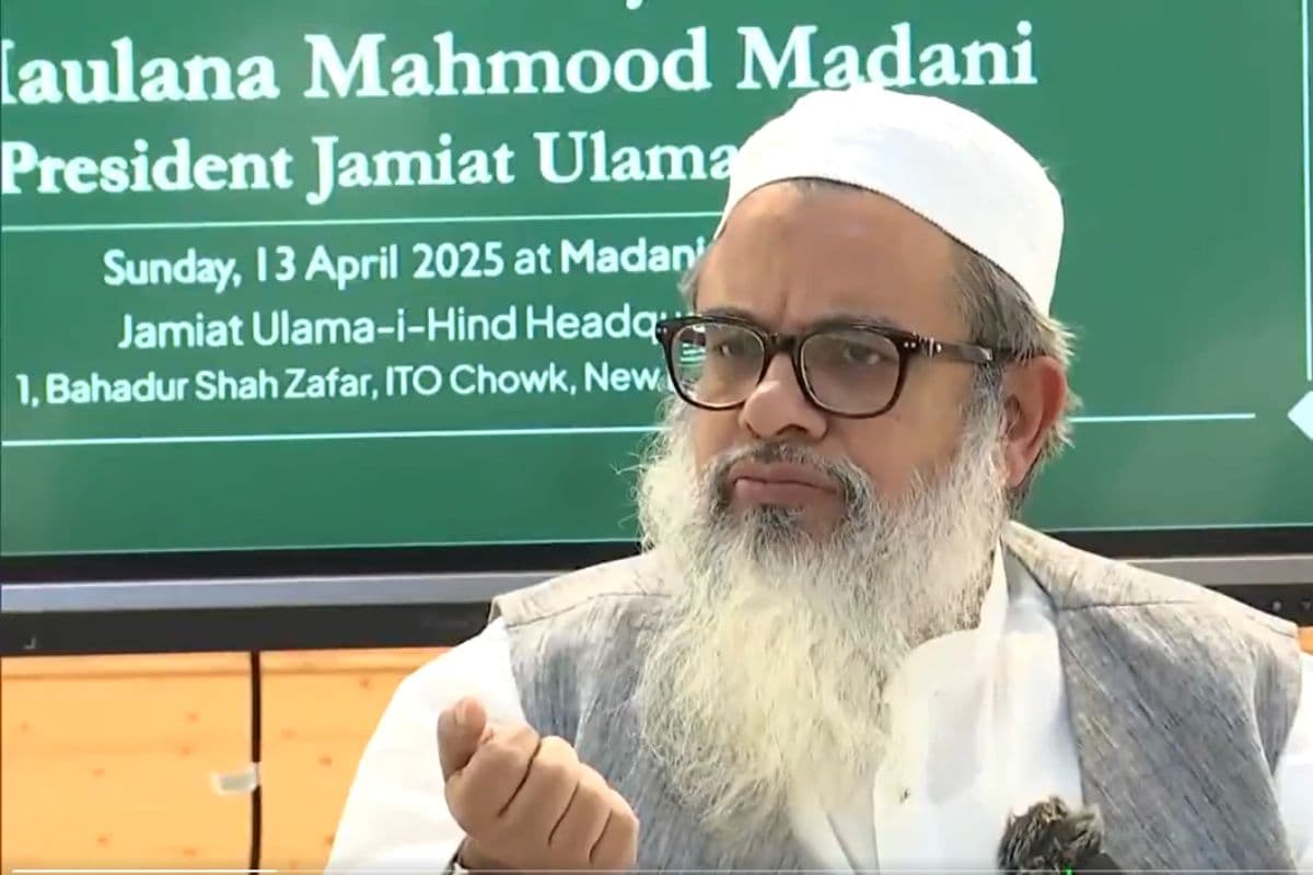 Waqf Law Violence: मुर्शिदाबाद क्यों जल रहा है गृह मंत्री से पूछो? हिंसा पर सवाल तो भड़के महमूद मदनी