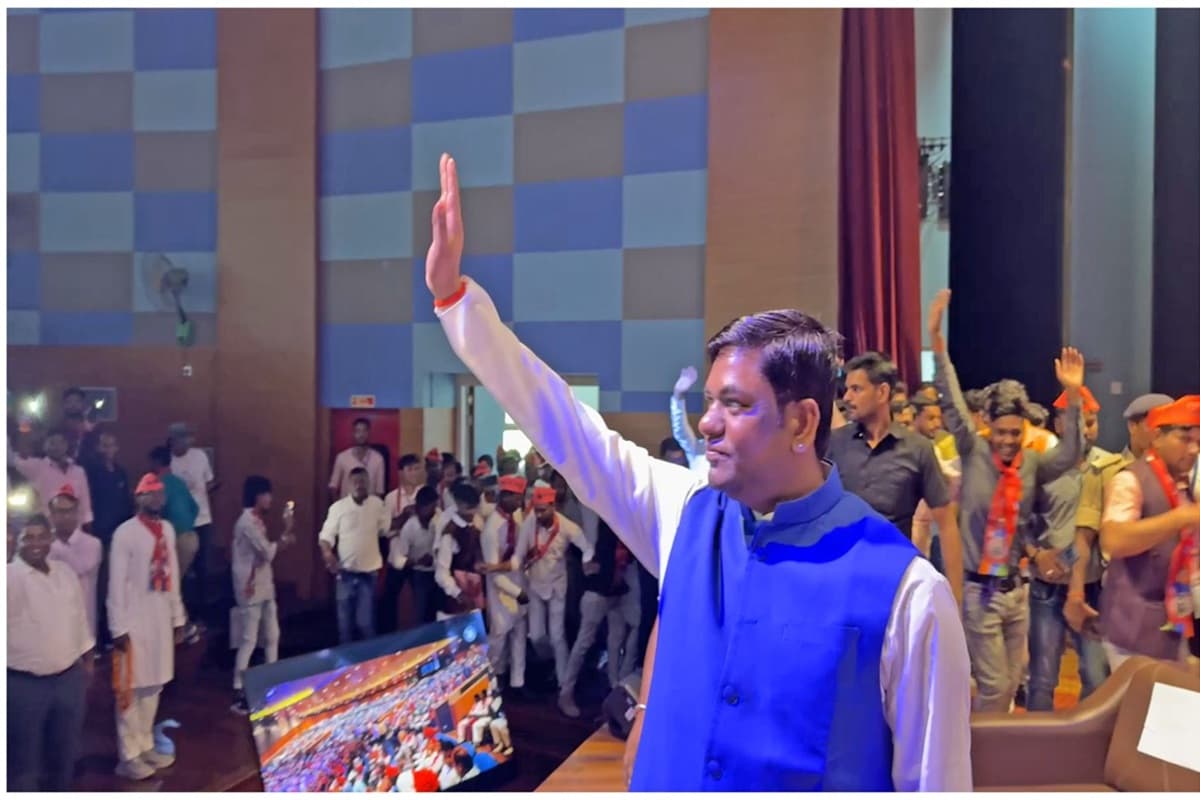 Bihar Politics: बीजेपी पर सहनी का तंज, कहा-‘ सिनेमा का टिकट नहीं बांटता, जीतने वाले को प्रत्याशी बनाता हूँ’