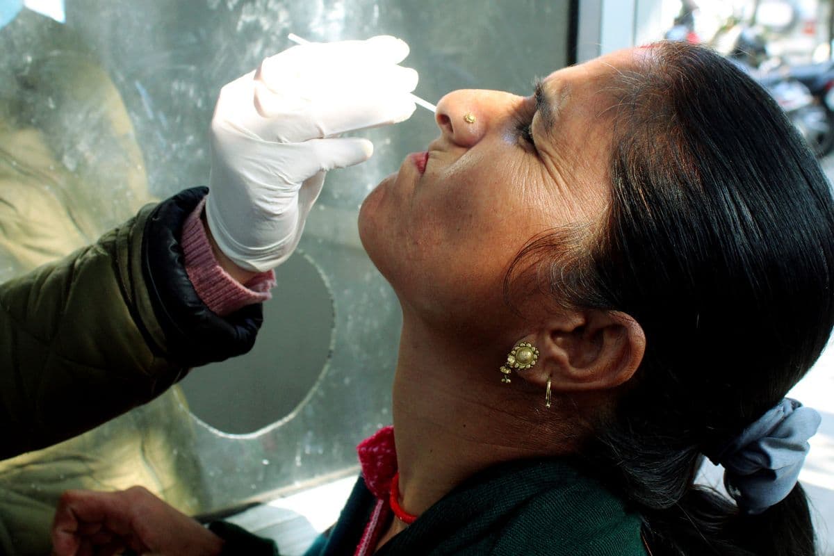 Corona Cases: बिहार में बुजुर्ग और मासूम को अपनी चपेट में ले रहा कोरोना, पटना में मिले चार नए मरीज