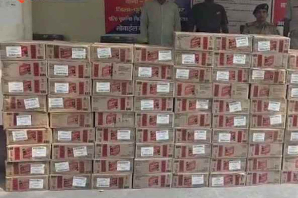 Bihar: 30 लाख की शराब से लदा डम्पर मिला सुनसान सड़क पर, मोतिहारी पुलिस की दबिश में खुली पोल