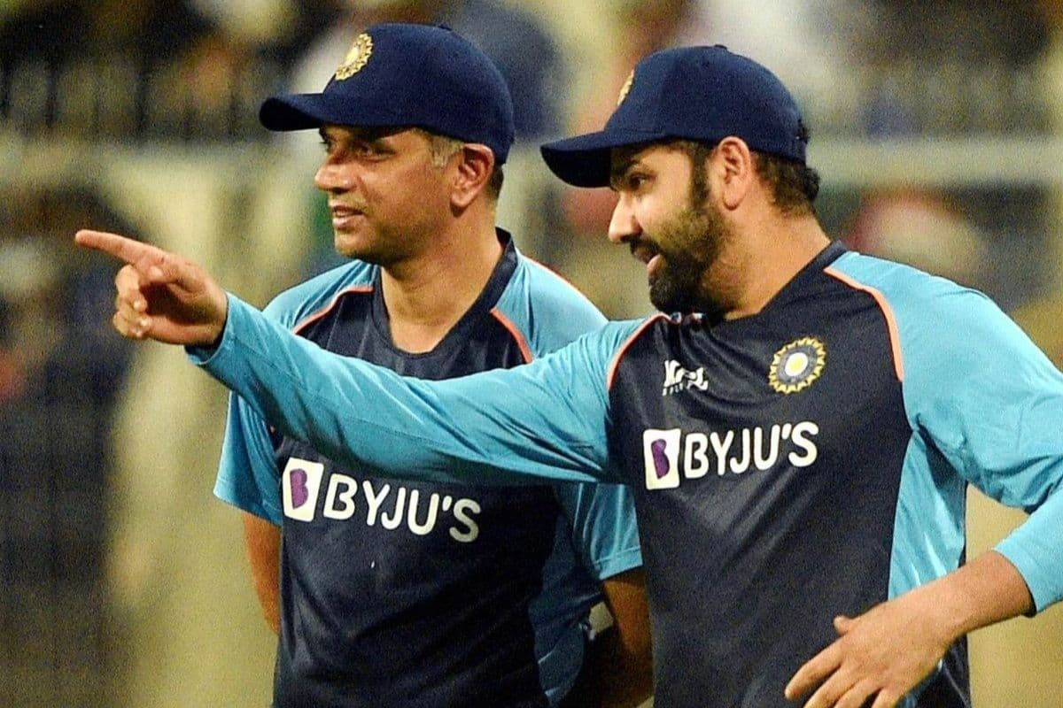2023 विश्व कप के बाद कोच द्रविड़ देना चाहते थे इस्तीफा, फिर रोहित ने कही ये बात और मान गए ‘द वाल’