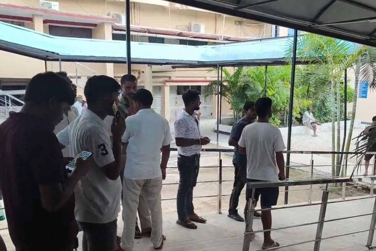 बिहार में CSP संचालक से 5 लाख की लूट, गोली मारकर चेकबुक और लैपटॉप लेकर फरार हुए बदमाश