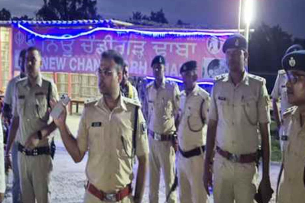 मोतिहारी में थानाध्यक्ष समेत दो पुलिसकर्मी पर गिरी गाज, SP ने इस वजह से कर दी बड़ी कार्रवाई