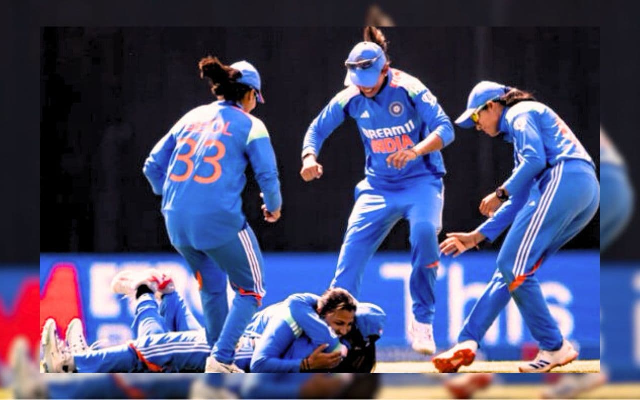 IND W vs ENG W: इतिहास रच दिया! इंग्लैंड की धरती पर भारतीय टीम का सबसे बड़ा रन चेज, इस खिलाड़ी ने किया धमाल