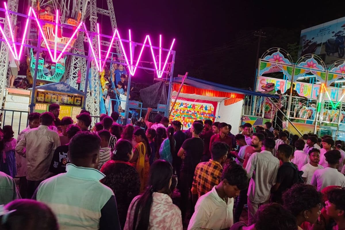 रथ मेला में उमड़ रही भारी भीड़, रोमांचक झूले लोगों को कर रहे आकर्षित