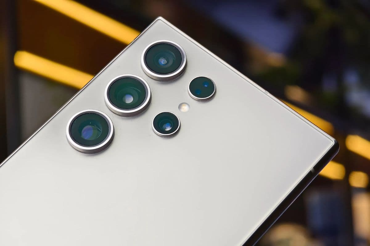 Amazon Prime Day Sale: गजब की लूट, Samsung Galaxy S24 Ultra पर मिल रहा सीधा 55 हजार का डिस्काउंट