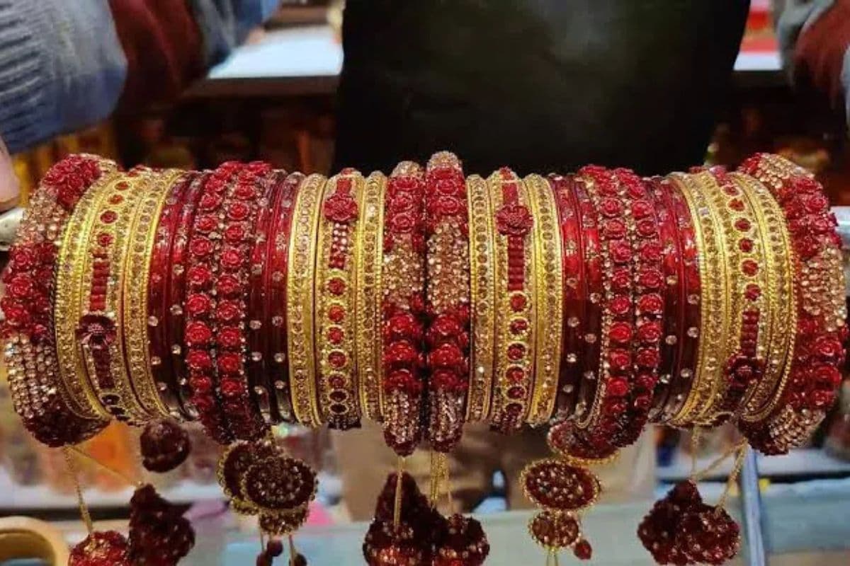 बिहार में यहां अब पासपोर्ट केंद्रों पर मिलेगी लहठी, महिलाओं के हुनर को मिलेगा नया मंच