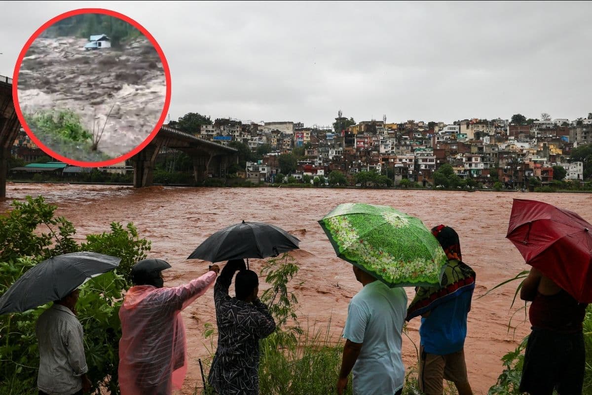 Doda Cloudburst Video: डोडा में बादल फटने से भारी तबाही, 4 लोगों के मौत की खबर, नदियां उफान पर, देखें मंजर