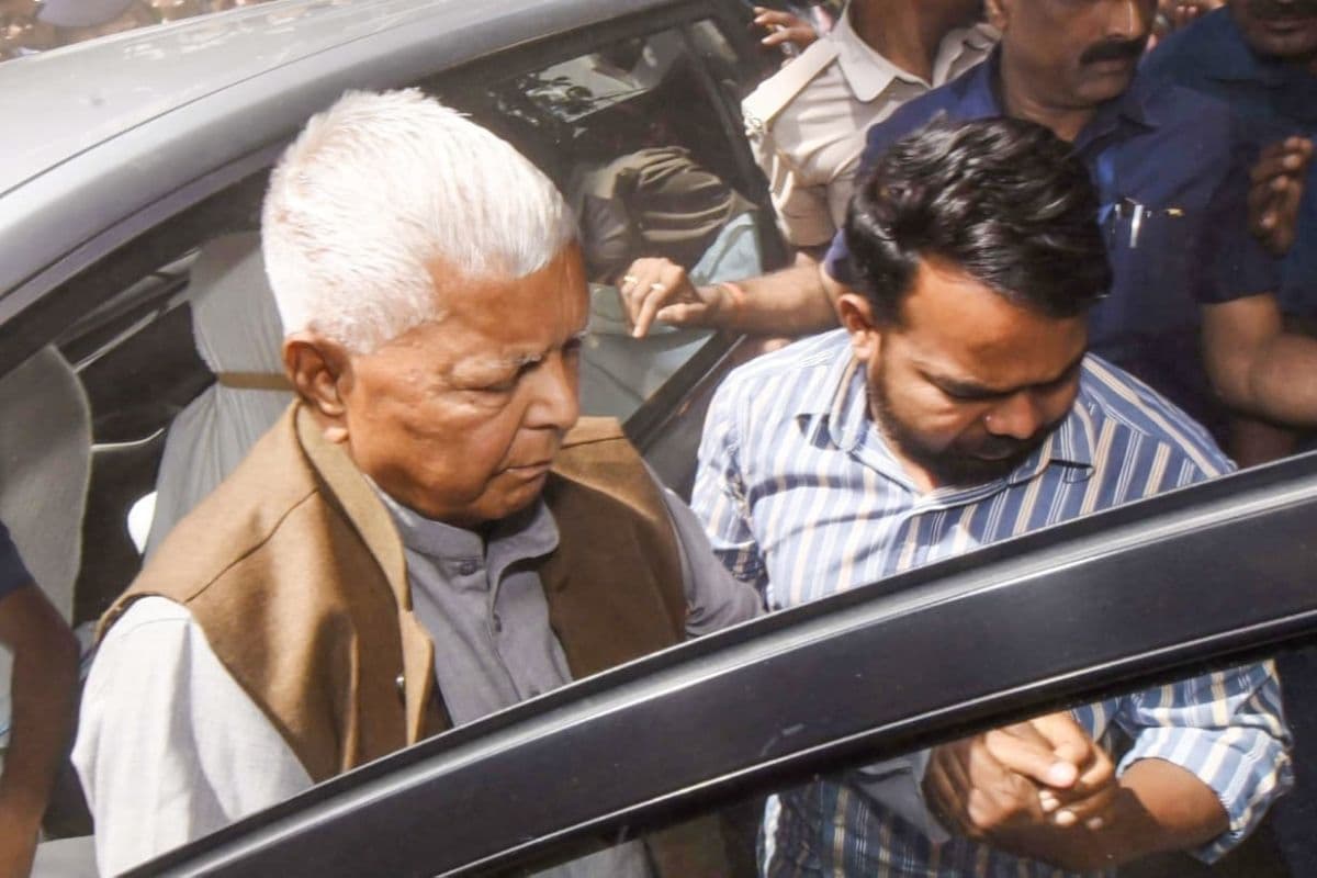 लालू यादव के आरा पहुंचने पर BJP ने कह दी ये बड़ी बात, प्रवक्ता बोले- जमानत पर बाहर हैं, सुप्रीम कोर्ट संज्ञान ले