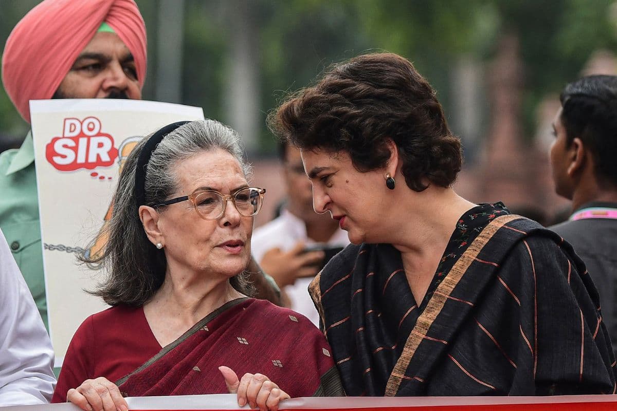 कथित वोट चोरी विवाद में बीजेपी का पलटवार, नागरिकता मिलने से पहले सोनिया गांधी को मिला वोटिंग अधिकार