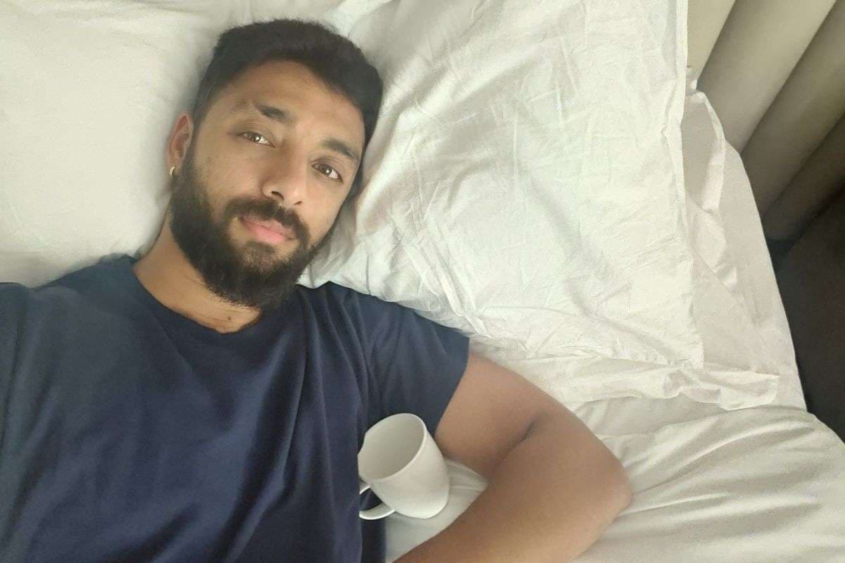 वरुण चक्रवर्ती ने चाय का CUP दिखाकर पाकिस्तानियों के लिए मजे, पोस्ट देख इंडियन फैंस की छूटी हंसी