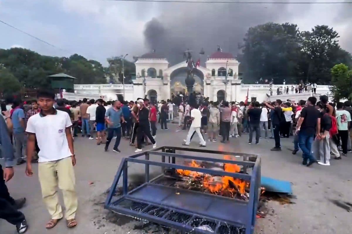 Gen Z Protest Nepal: नेपाल में Gen Z का तांडव, हिंसा में 25 लोगों की मौत, 600 से अधिक घायल
