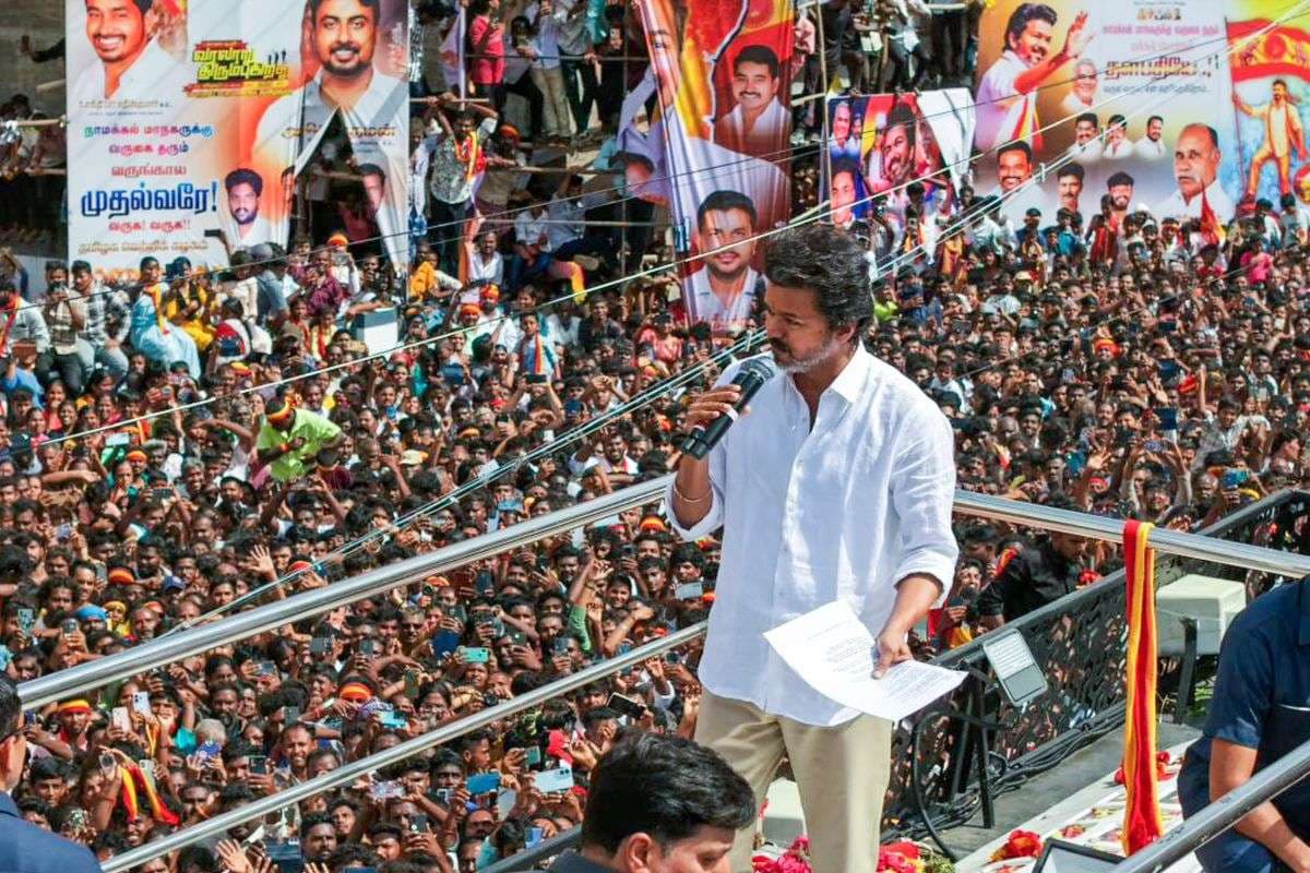 Tamil Nadu Stampede: अभिनेता विजय की रैली में भगदड़, 29 लोगों की मौत की आशंका, पीएम ने जताया दुख