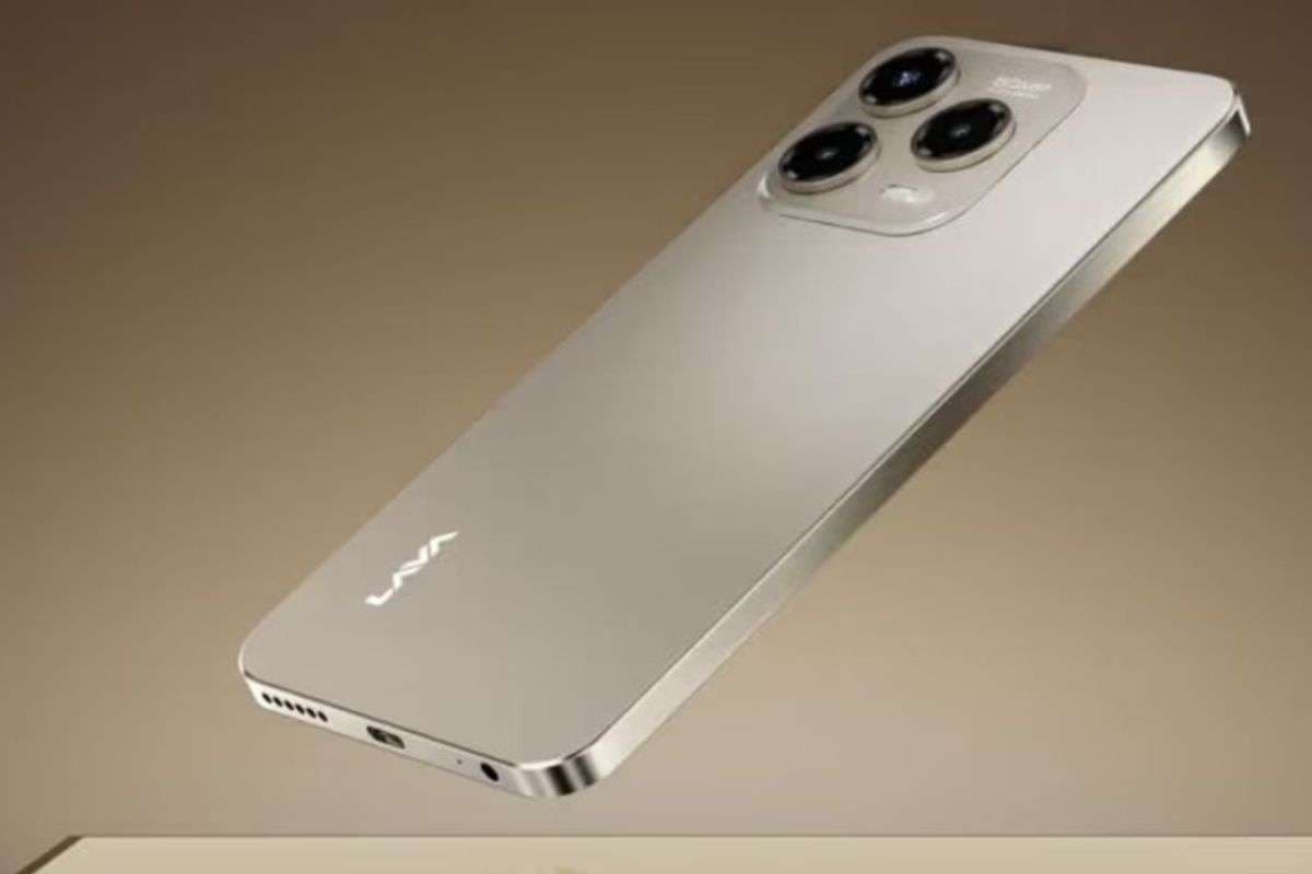 7,500 रुपये में आया 50MP कैमरा और 120Hz डिस्प्ले वाला Lava Shark 2 कैसा फोन है?