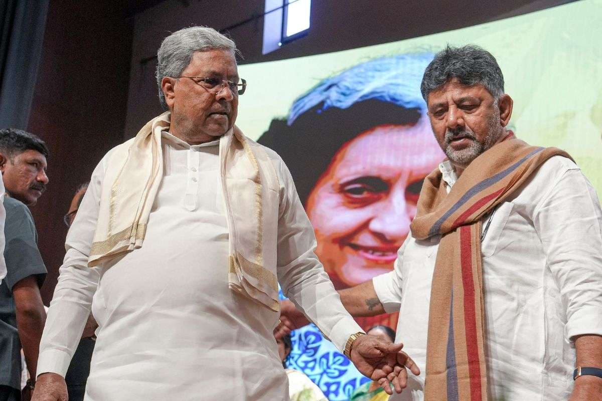 DK Shivakumar vs Siddaramaiah: कर्नाटक कांग्रेस में मुख्यमंत्री पद पर घमासान जारी, क्या डीके शिवकुमार बनेंगे नये सीएम?