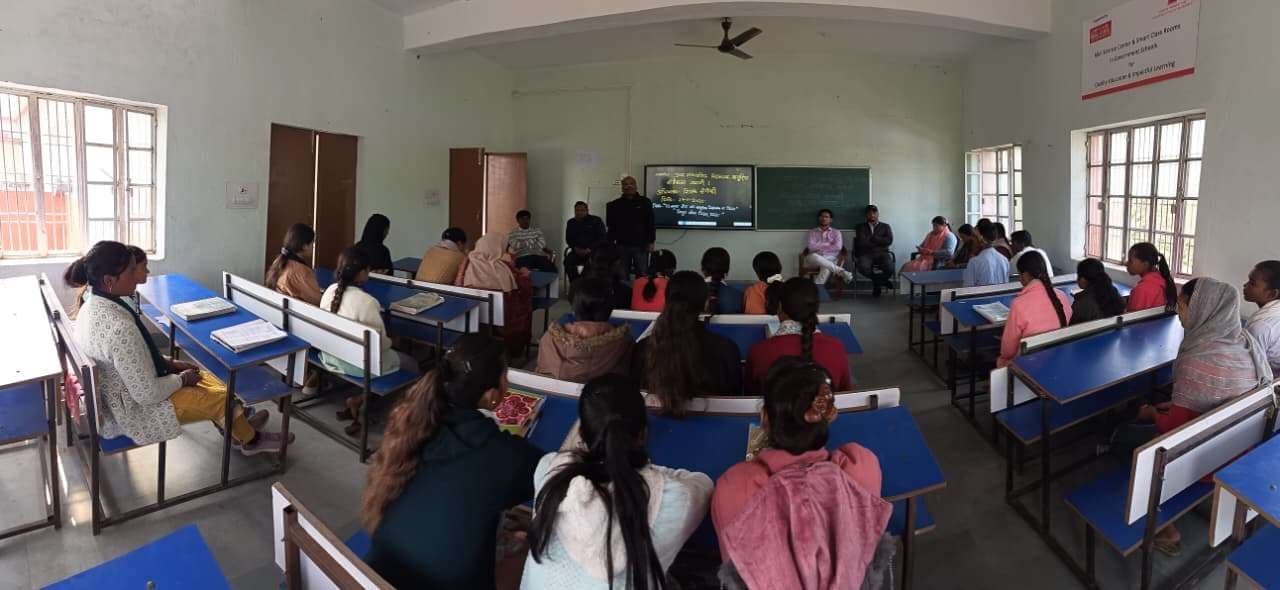 उच्च विद्यालय बैताल व खजुरिया में अभिभावक-शिक्षक संगोष्ठी