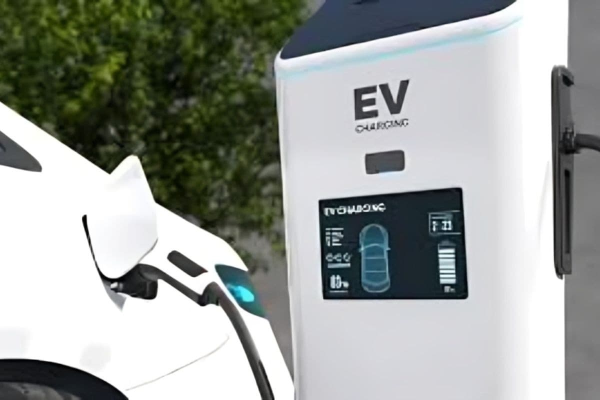 Bihar EV Policy: इलेक्ट्रिक वाहनों को मिलेगी नई रफ्तार, डेढ़ गुनी सब्सिडी और हर जिले में चार्जिंग स्टेशन