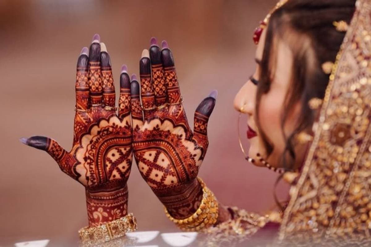 Bridal Mehndi Design Tips: मेहंदी डिजाइन चुनते समय दुल्हनें करती हैं ये आम गलतियां