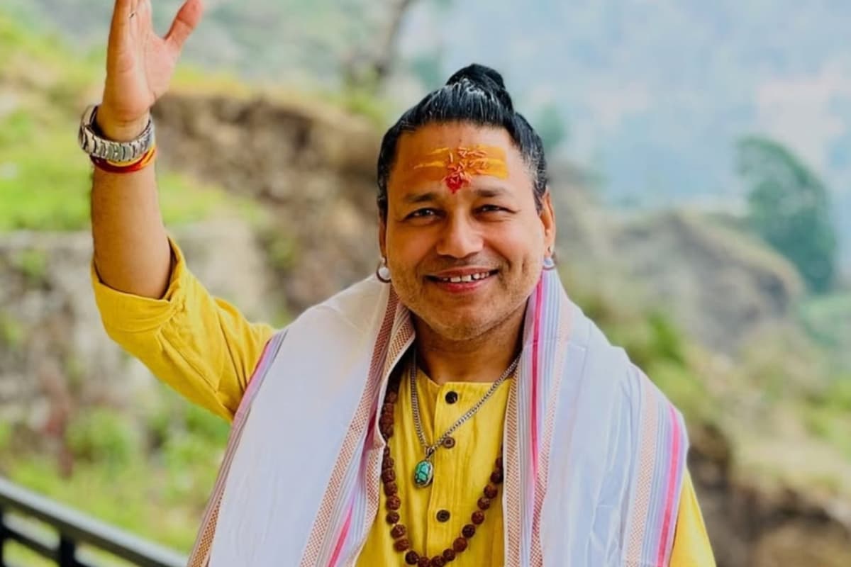 'जानवरों जैसा बर्ताव', शो के दौरान सिंगर कैलाश खेर का फूटा गुस्सा, स्टेज पर पहुंची भीड़ ने किया हंगामा