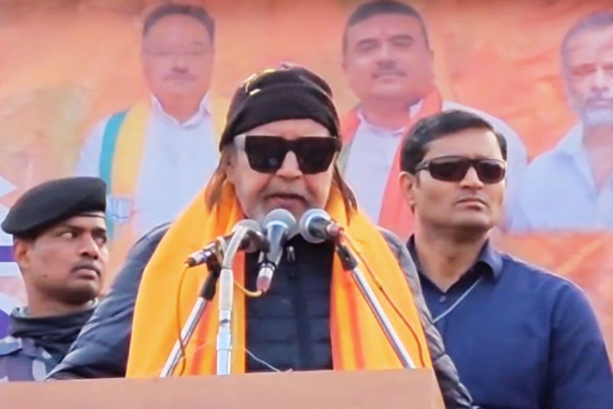 कुल्टी में गरजे मिथुन : ये बंगाल हमारा है, इसे बांग्लादेश नहीं बनने देंगे, भाजपा एकमात्र हिंदुओं की रक्षक पार्टी