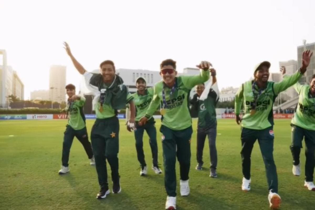 रहमान डकैत की फैन पाकिस्तान टीम ने कुछ इस अंदाज में ली भारत की चुटकी, जीत के बाद वायरल हुआ डांस